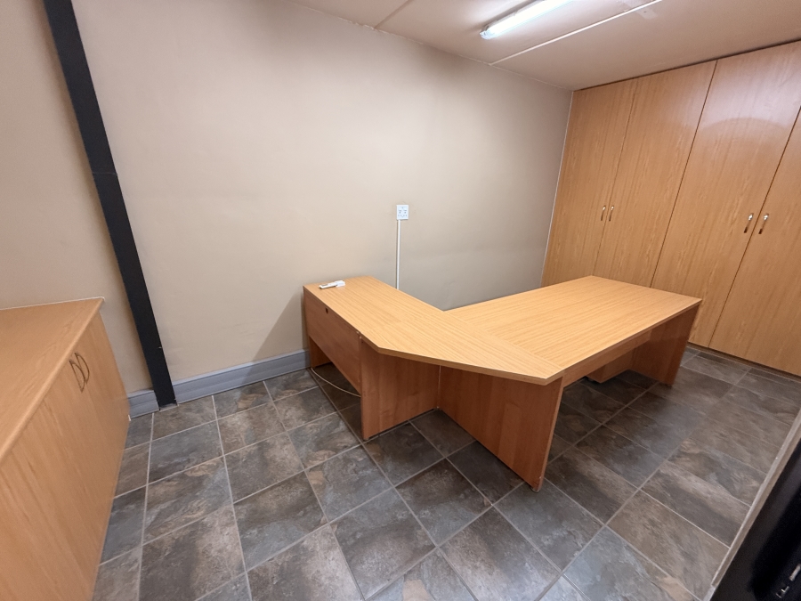 To Let Commercial Property for Rent in Rivergate Western Cape